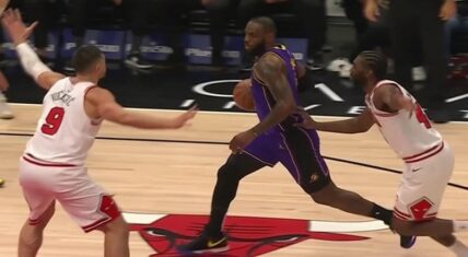 LeBron James clowned for traveling against Bulls