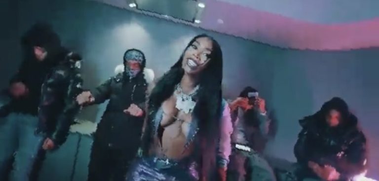 Asian Doll releases new "Fix Up" single