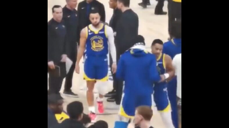 Jordan Poole refuses to shake Draymond Green's hand