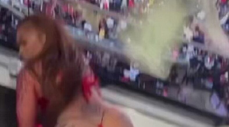 Man hosted strippers at Chicago Bulls game in the sky box