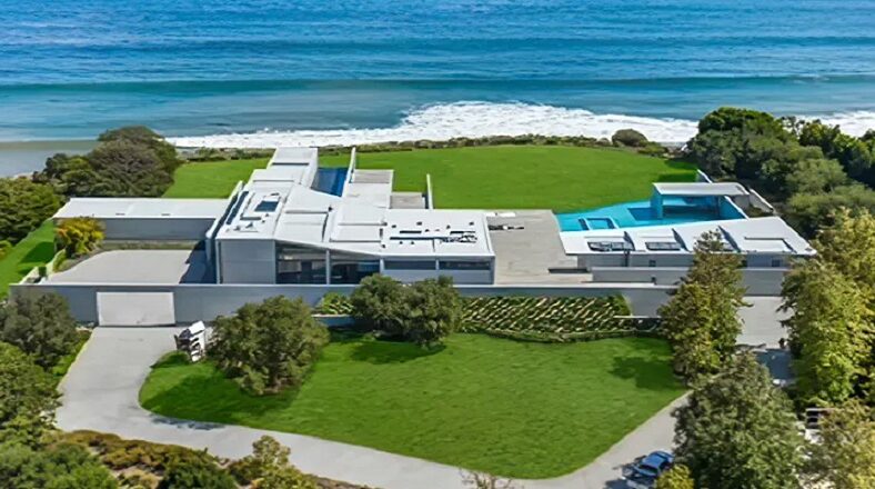 Jay-Z and Beyonce buy Malibu property for $200 million