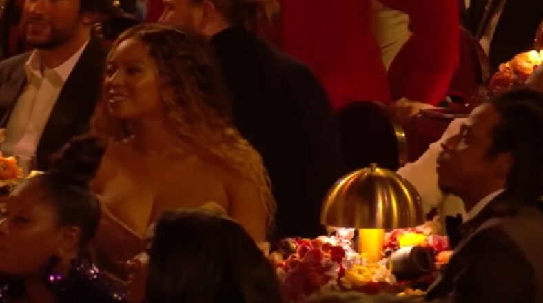 Jay-Z and Beyonce paid cash for $200 million home
