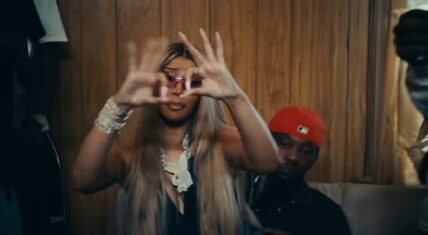 Cardi B denies cheating on Offset