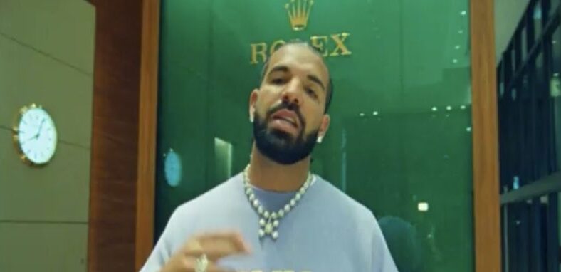 Drake writes letter to Toronto before start of "It's All A Blur" Tour
