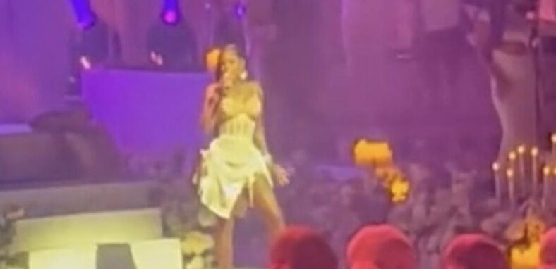 Summer Walker performs "Clear Series" concert in Atlanta
