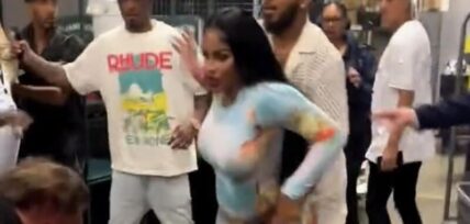 Joseline Hernandez attacks woman during Floyd Mayweather fight