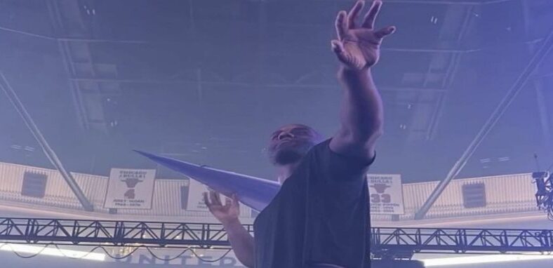 Drake reveals Virgil Abloh statue at first tour stop in Chicago