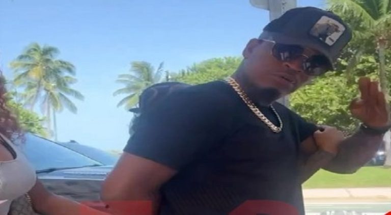 Ne-Yo spotted holding hands with two women in Miami