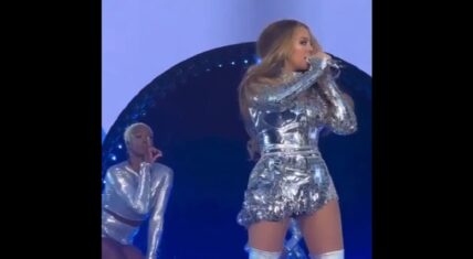 Beyonce acts surprised when crowd didn't mute when she said to