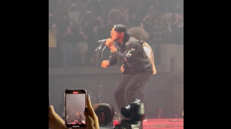 Stephen Curry performs with Paramore at Chase Center