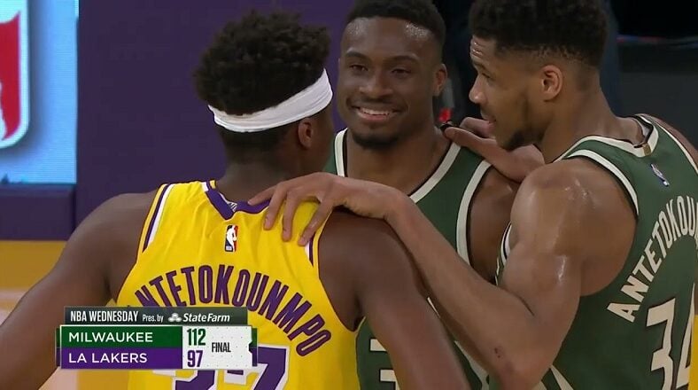 Alex Antetokounmpo signs with the Milwaukee Bucks