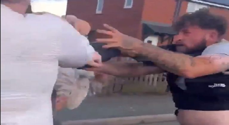 Deranged man beats up five police officers and his neighbors
