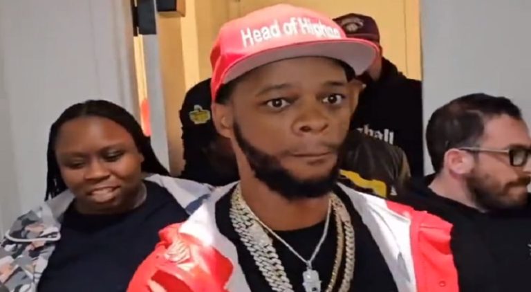 Fans think Papoose looks sad at Busta Rhymes event