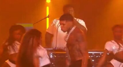 NLE Choppa gets roasted for his dancing during the VMAs