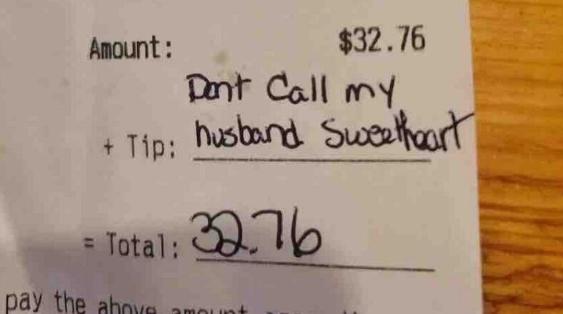 Woman warns waitress about her husband on receipt