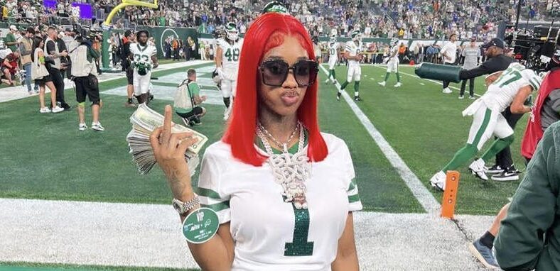 Sexyy Red attends invite by New York Jets to game vs Buffalo Bills
