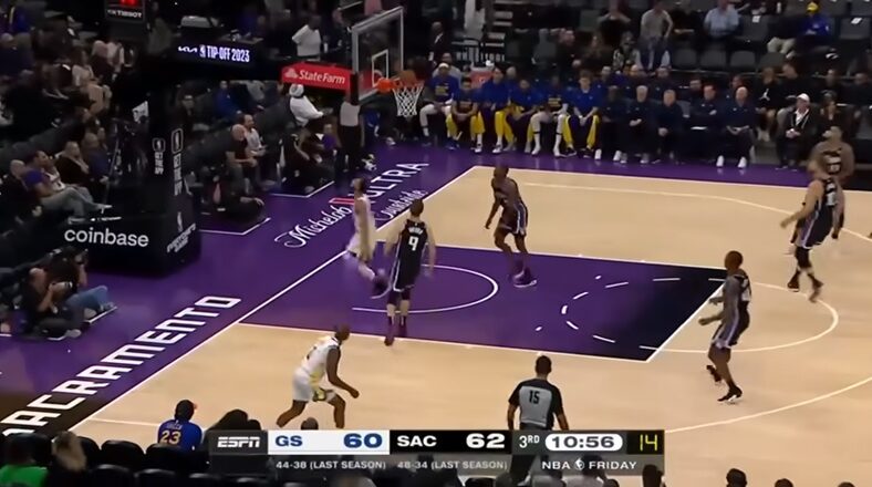 Stephen Curry scores 41 points in win over Sacramento Kings