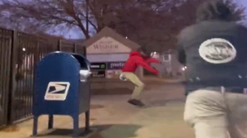 Charleston White shoots man during an attempted robbery