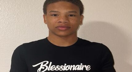 Floyd Mayweather's fighter gets clothing deal with Blessionaire