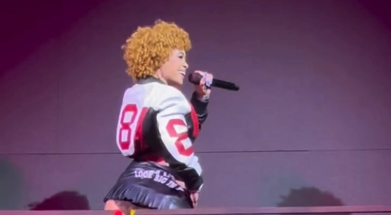 Ice Spice shows major back side during NYC performance