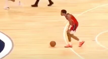 Jordan Poole upsets Wizards fans for rolling ball up court