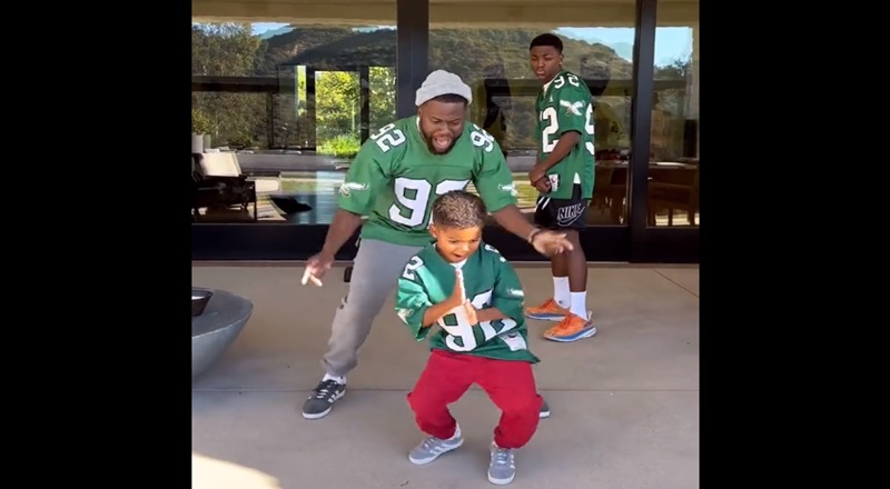Kevin Hart and his sons celebrate Eagles win vs Cowboys