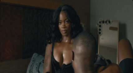 Ari Lennox releases new "Get Close" single 