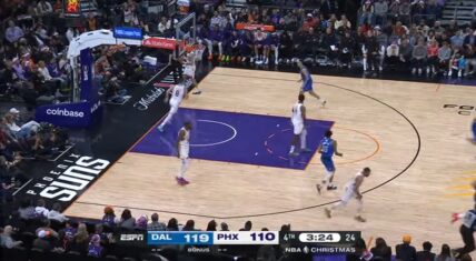 Kevin Durant looks frustrated during Suns loss to Mavericks