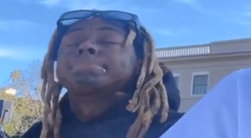 Lil Wayne causes concern due to his swollen face