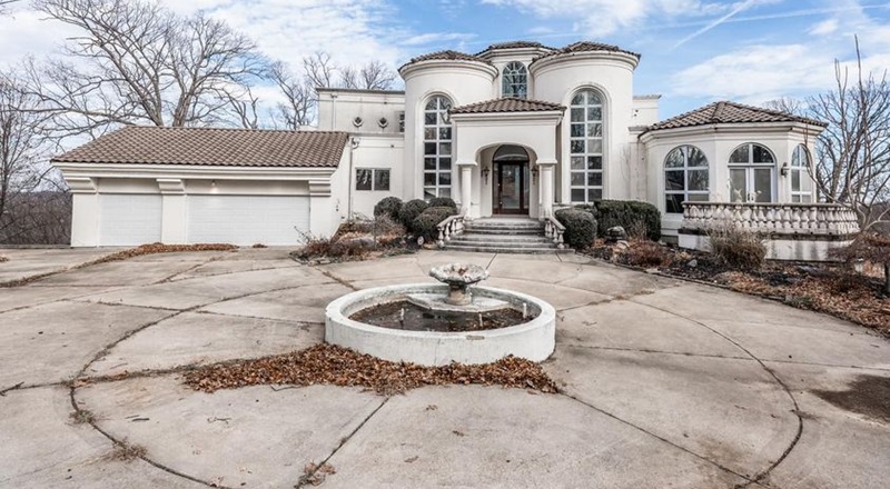 Nelly's abandoned St Louis mansion trends on social media