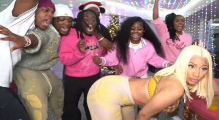 Nicki Minaj showed her back side during Kai Cenat live stream