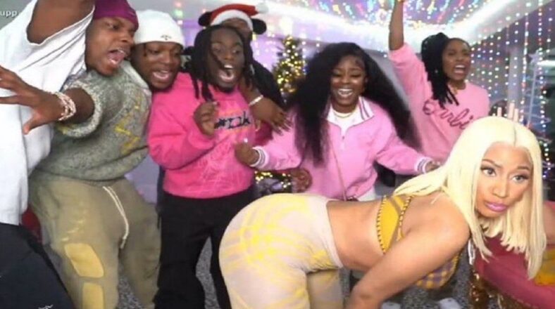 Nicki Minaj showed her back side during Kai Cenat live stream