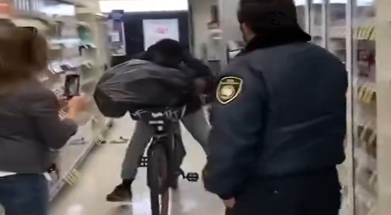 Police film man as he shoplifts from Walgreens and leaves on bike