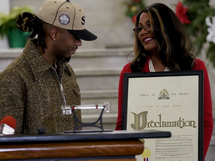 Metro Boomin receives key to city of hometown of St. Louis