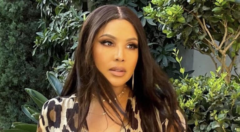 Toni Braxton says she's not married to Birdman and is single