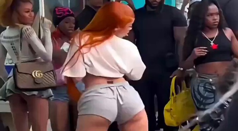 Ice Spice twerks with girls and cash at her video shoot