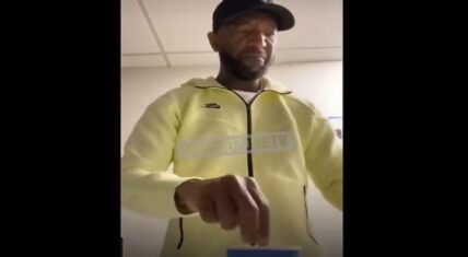 Rickey Smiley breaks down crying while making coffee