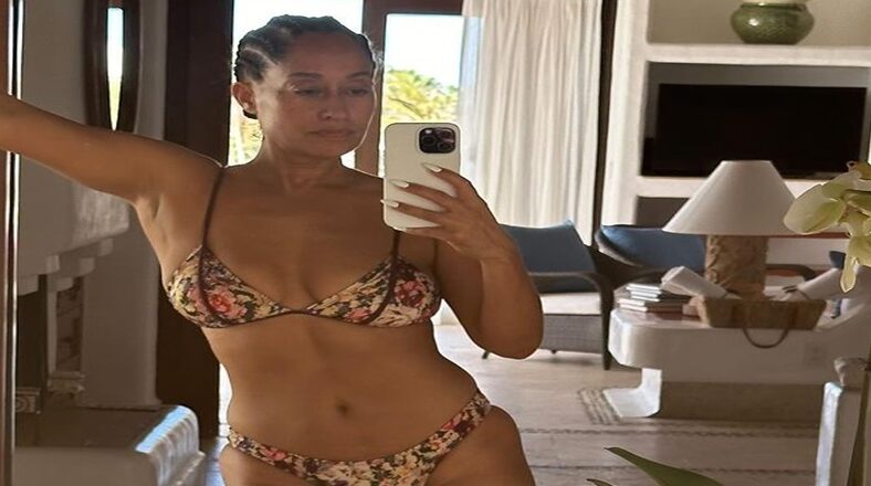 Tracee Ellis Ross stuns in latest bikini pic