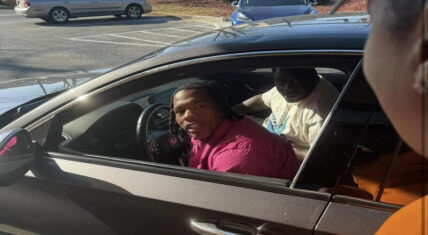 Lil Baby gives out $100 to each employee at Popeyes in Atlanta