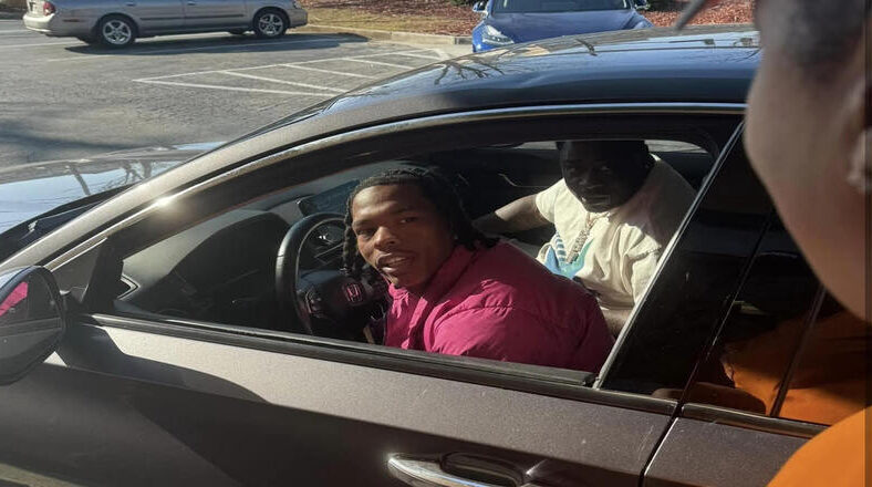 Lil Baby gives out $100 to each employee at Popeyes in Atlanta