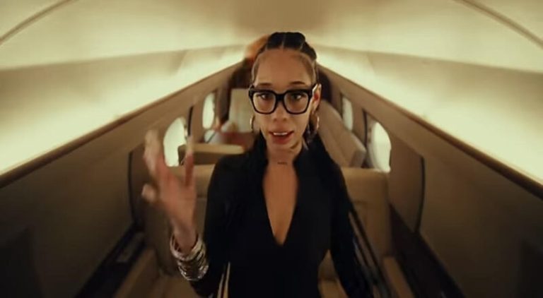 Anycia releases visuals for "Bad Weather" single