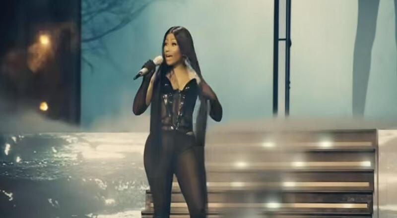 Nicki Minaj fans debate over her new "single" post