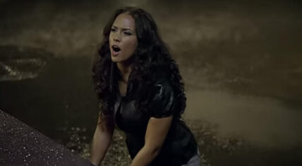 Alicia Keys' "No One" goes diamond