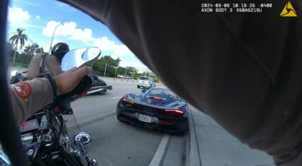 Bodycam video shows Tyreek Hill traffic stop before season opener