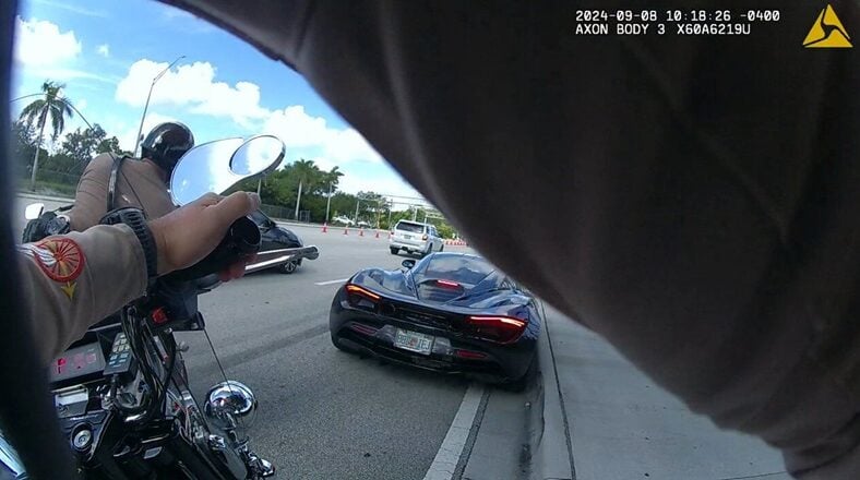 Bodycam video shows Tyreek Hill traffic stop before season opener