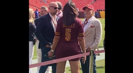 Jayden Daniels’ mom's short shorts turn heads before game