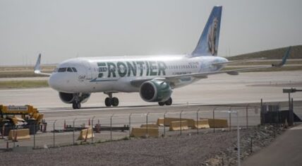 Man arrested after allegedly choking crew on Frontier flight