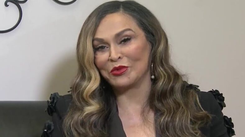 Tina Knowles defends Beyoncé after Dolly Parton’s remarks