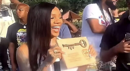 GloRilla receives key to city of Memphis on 901 Day