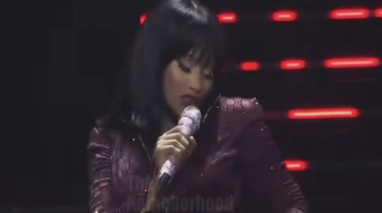 Nicki Minaj previews "Mamita" single